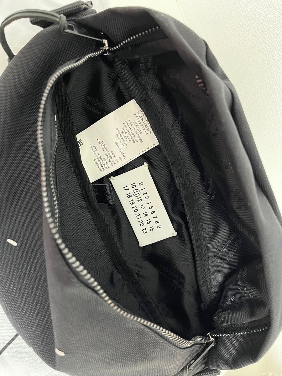 MAISON MARGIELA メゾンマルジェラ クロスボディバッグ ポーチ MAISON MARGIELA メゾンマルジェラ クロスボディバッグ ポーチ
