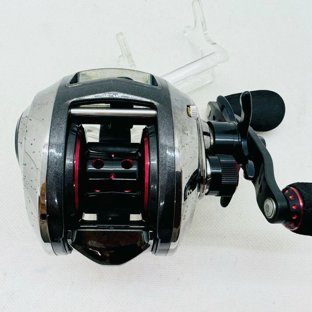 中古品 アブガルシア リール REVO ELITE IB (右ハンドル) 12 中古品 アブガルシア リール REVO ELITE IB (右ハンドル) 12