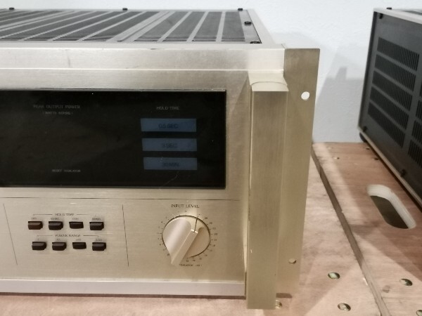 【岐阜発 ジャンク パワーアンプペア】Accuphase M-100