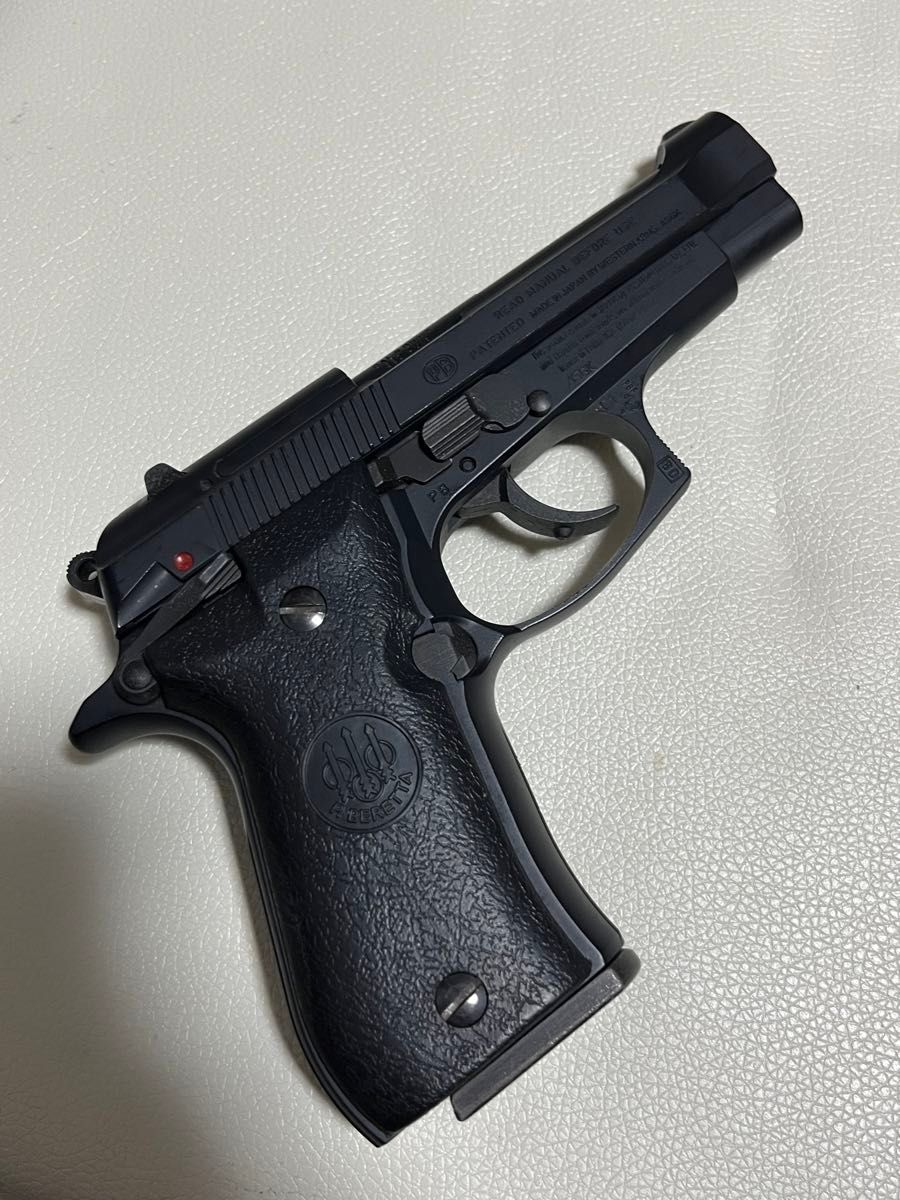 WA ベレッタ M84FS チーター 実物グリップ付|Yahoo!フリマ(旧 WA ベレッタ M84FS チーター 実物グリップ付|Yahoo!フリマ(旧
