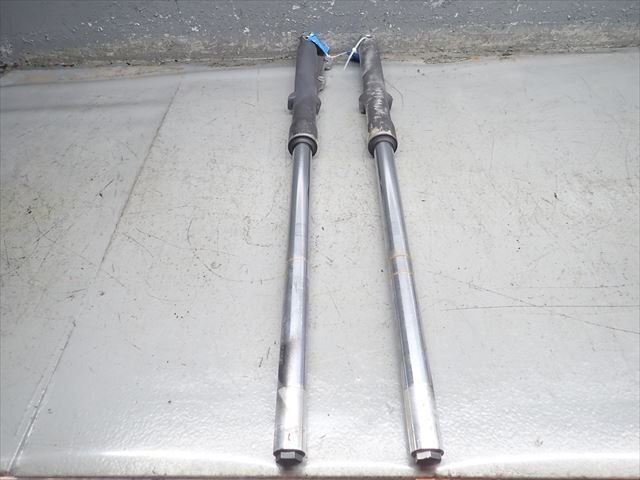 β240703-1 ホンダ CBX125 カスタム JC12 (H5年式) 絶版 純正 フロントフォーク サスペンション 延長有り 左右 曲り無し 全長約85.5cm