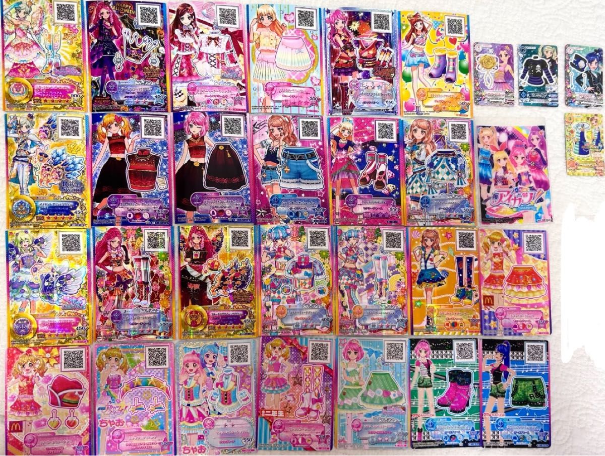 アイカツカード スターズ 初期カード 星宮いちご スクールドレス アイカツカード スターズ 初期カード 星宮いちご スクールドレス