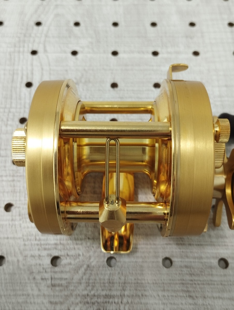 K51R00033】実釣未使用 道楽 マツモトーイ B-2000 左 フィッシング K51R00033】実釣未使用 道楽 マツモトーイ B-2000 左 フィッシング