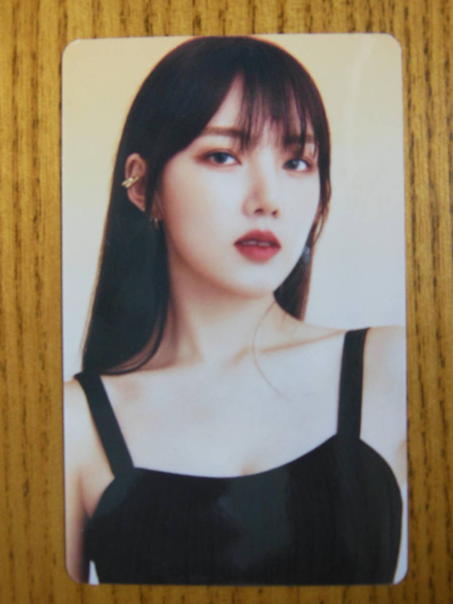 7th Mini Album: FEVER SEASON[ GFRIEND](YERIN) trading card 