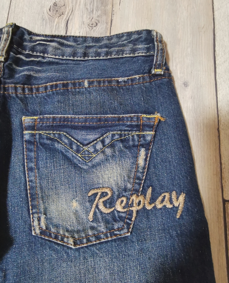 #レディース(ボトム)【REPLAY】☆ブーツカットデニム☆ダメージ加工&汚し加工☆イタリア製☆表記サイズ26×32☆ボタンフライ☆送料無料☆_画像8