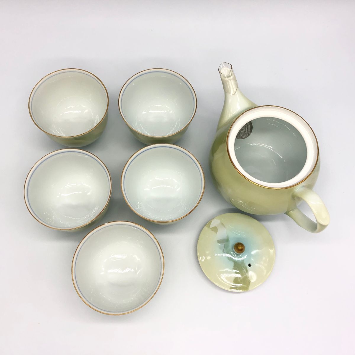 25389】有田焼 彩峰 きらめき ポット茶器揃 8点セット 金彩 湯呑 25389】有田焼 彩峰 きらめき ポット茶器揃 8点セット 金彩 湯呑