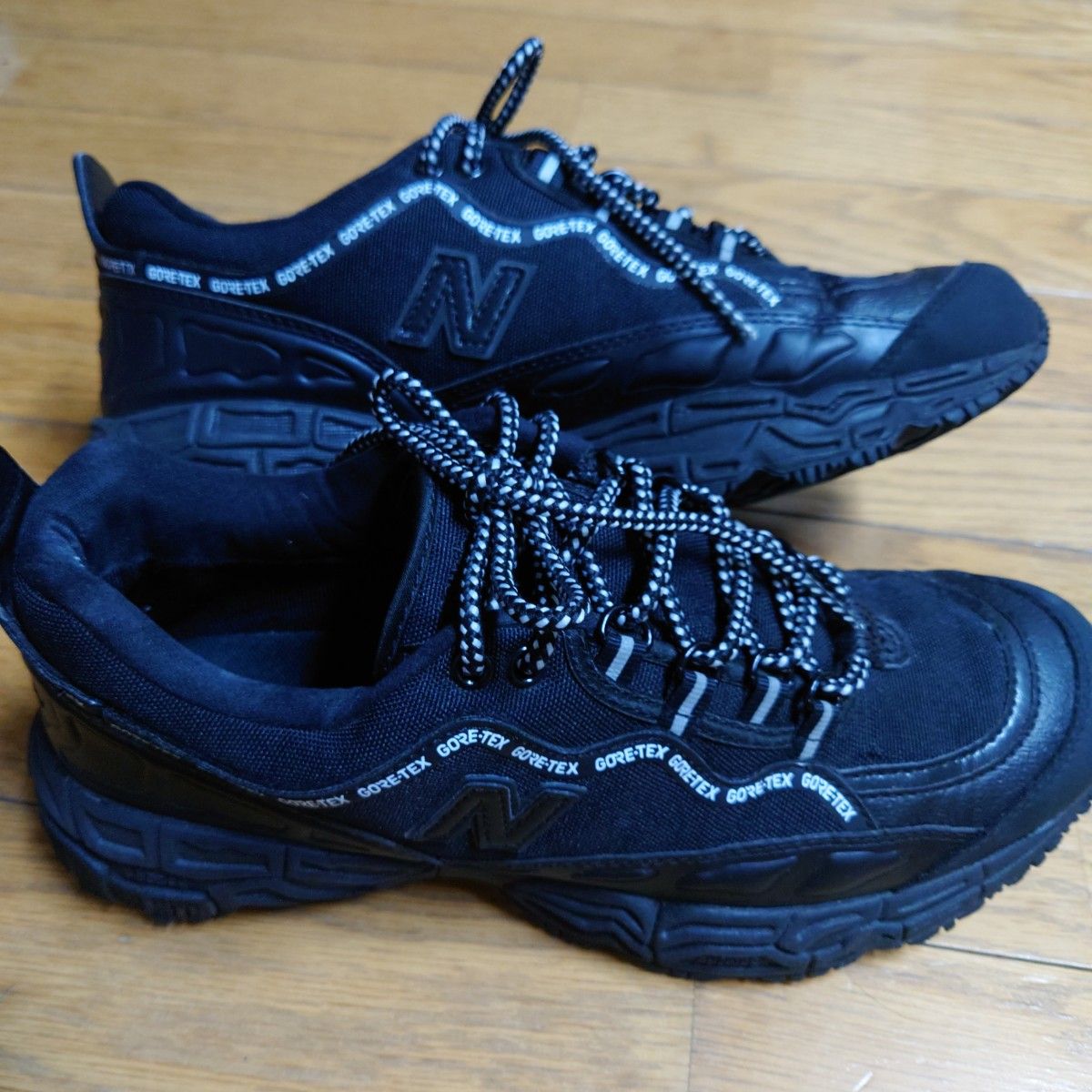 ニューバランス ML801GWB/GORE-TEX /26 5cm 美品 ブラック ニューバランス ML801GWB/GORE-TEX /26 5cm 美品 ブラック