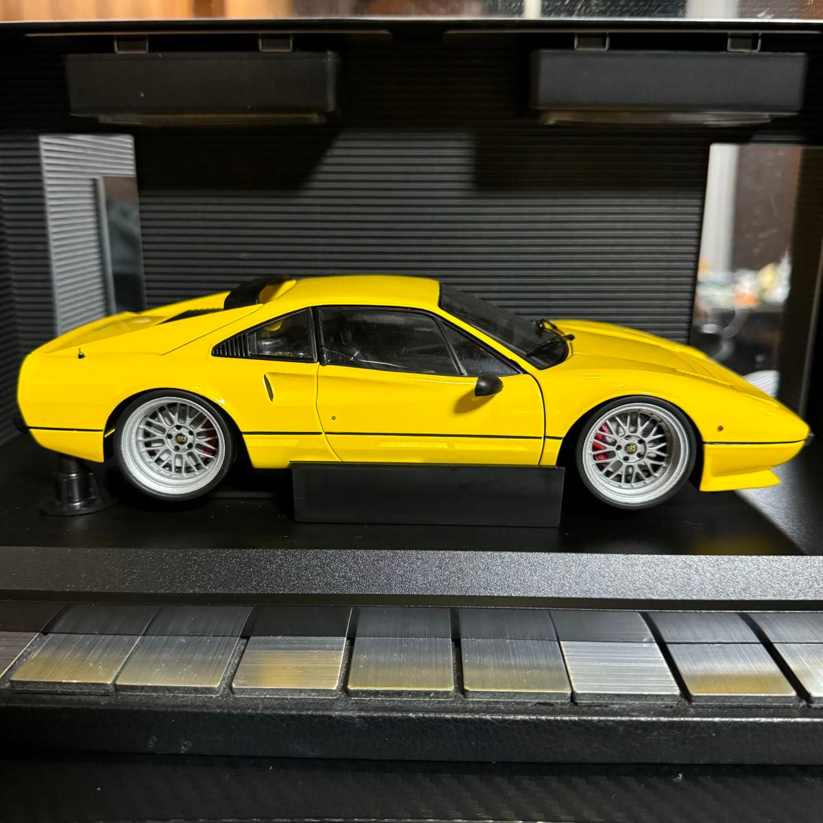 絶版 京商 1/18 フェラーリ 308GTB クワトロ カスタム仕様 絶版 京商 1/18 フェラーリ 308GTB クワトロ カスタム仕様