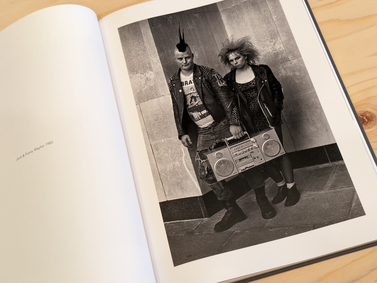 洋書 新品】The London Youth Portraits : Derek Ridgers 洋書 新品】The London Youth Portraits : Derek Ridgers