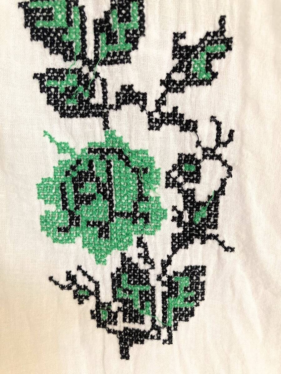 送料無料 ルーマニア刺繍グリーンフォークロアブラウス/ロキエ 送料無料 ルーマニア刺繍グリーンフォークロアブラウス/ロキエ