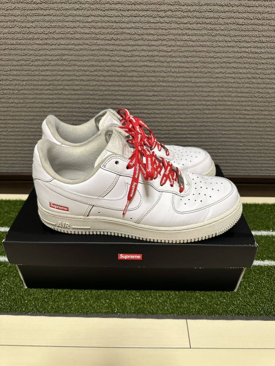 【Nike】エアフォース1 ロー シュプリーム 上海 シュプリーム ナイキ エアフォース1 ロー ホワイト US8 白
