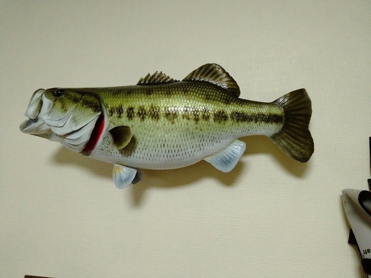 ハンドメイド 62cmブラックバス壁掛け 魚模型 フィギュア ハンドメイド 62cmブラックバス壁掛け 魚模型 フィギュア