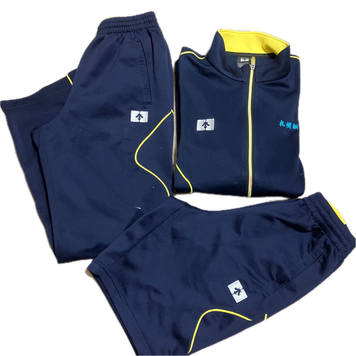 DESCENTE ジャージ3点セット|Yahoo!フリマ(旧PayPayフリマ) DESCENTE ジャージ3点セット|Yahoo!フリマ(旧PayPayフリマ)