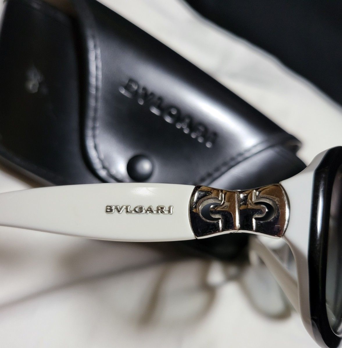 BVLGARI ブルガリ ロゴ付き サングラス ケース付き|Yahoo BVLGARI ブルガリ ロゴ付き サングラス ケース付き|Yahoo