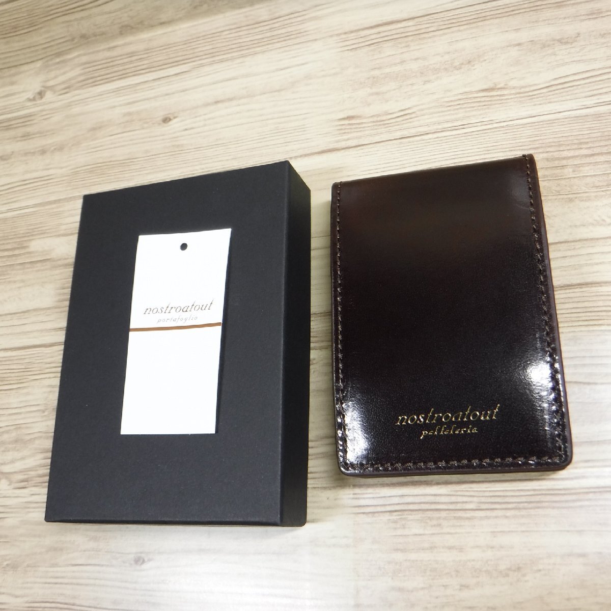 QQ335 ノストロアテュー nostroatout 定価9900円 新品 コードバン仕上げ ボックス型小銭入れ イタリア牛革レザー 濃茶 カード2枚収納