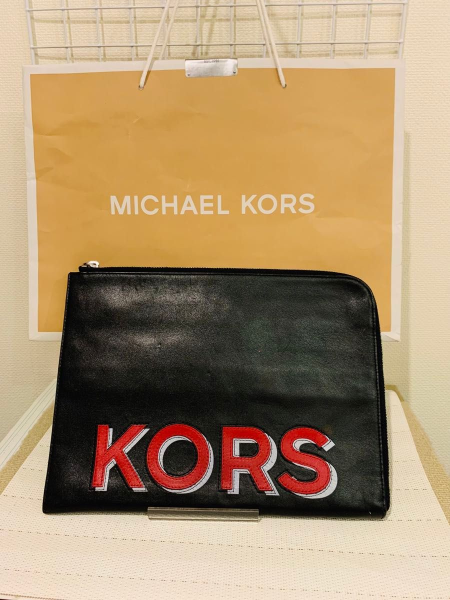 MICHAELKORSクラッチバッグ MICHAELKORSクラッチバッグ