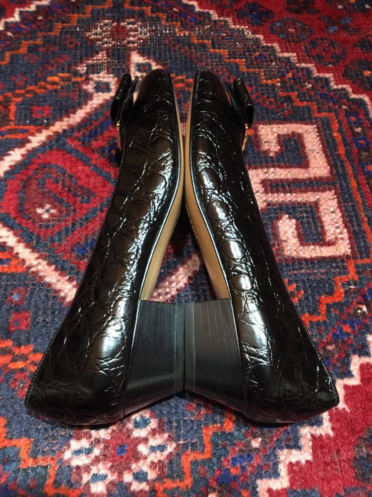 新品Salvatore Ferragamo VARA CROCODILE LEATHER EMBOSSED PUMPSサルヴァトーレフェラガモヴァラクロコ型押しレザーパンプス