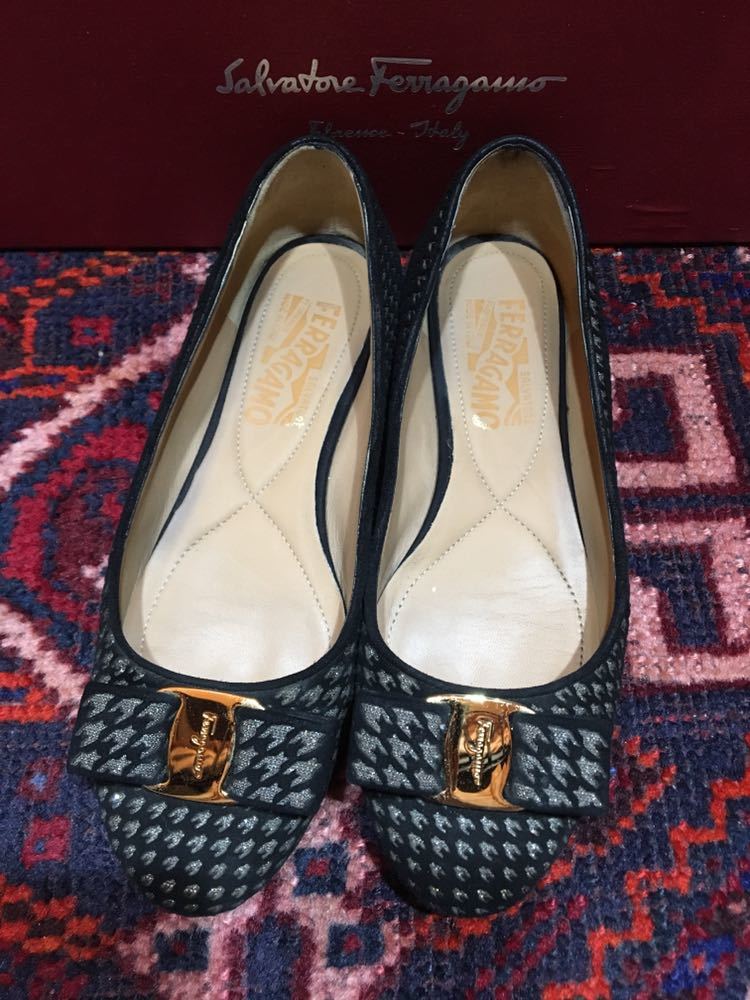 Salvatore Ferragamo VARINA LOGO LEATHER FLAT PUMPS MADE IN ITALY/サルヴァトーレフェラガモヴァリナレザーフラットパンプス_画像1