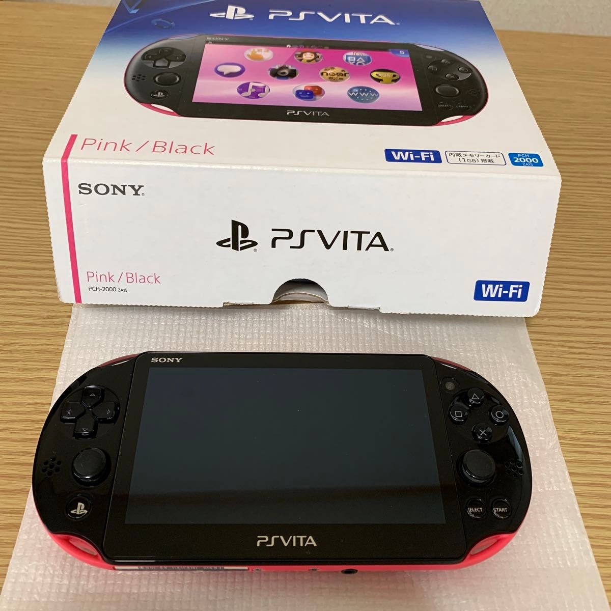 PlayStation Vita（PCH-2000シリーズ）Wi-Fiモデル ピンク/ブラック PCH-2000ZA15(超美品 )｜Yahoo!フリマ（旧PayPayフリマ）