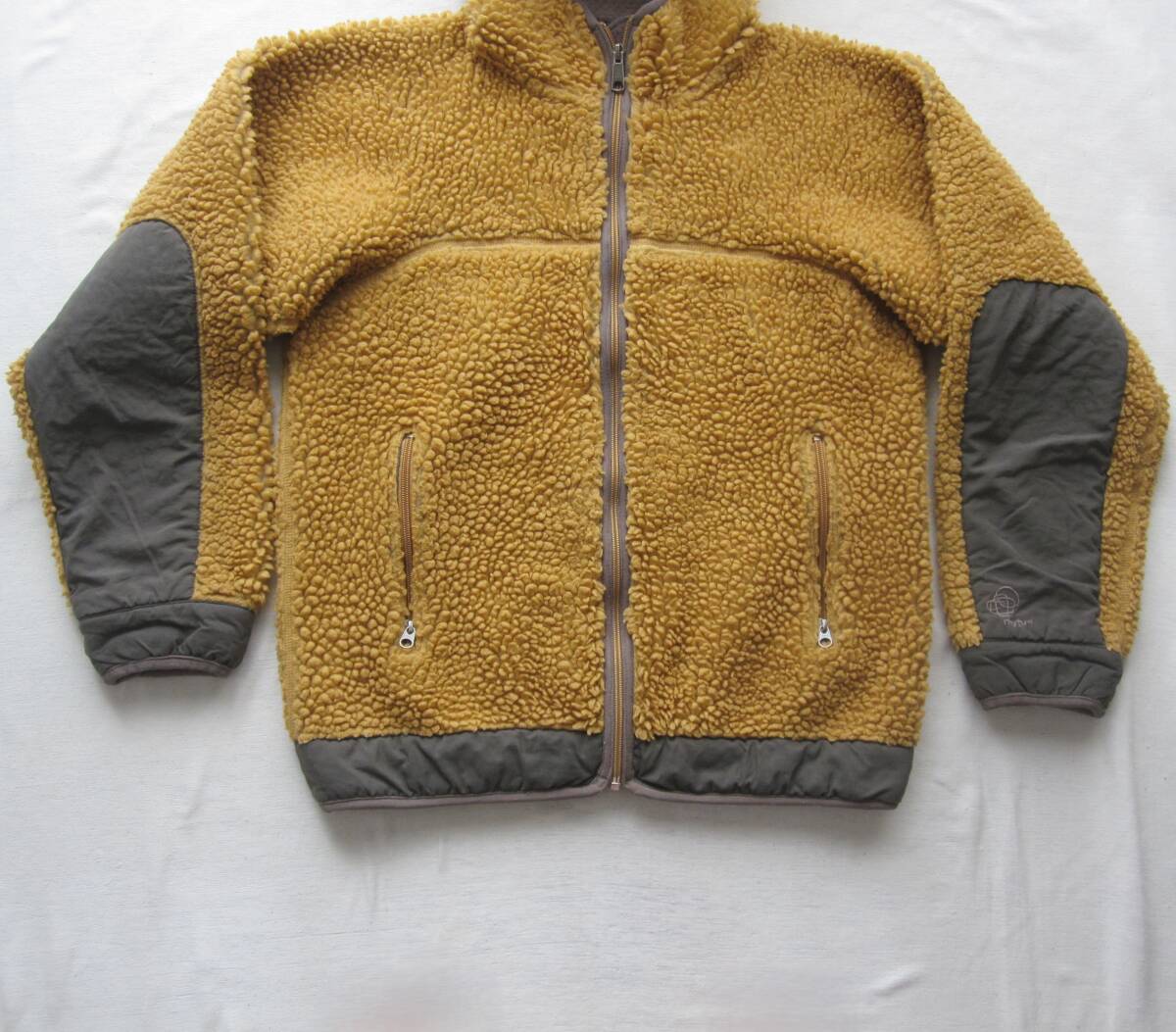 パタゴニア リズムフーディー (XS) テキーラ / patagonia / R4 パタゴニア リズムフーディー (XS) テキーラ / patagonia / R4