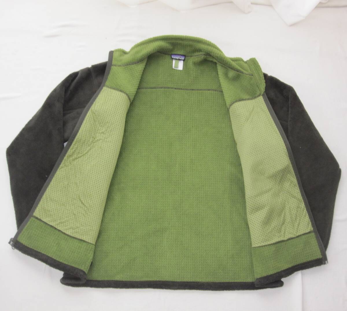 ☆パタゴニア R4 ジャケット(XXL)Loden 2004年 /patagonia ☆パタゴニア R4 ジャケット(XXL)Loden 2004年 /patagonia