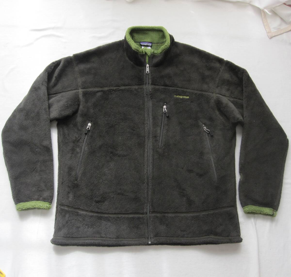 ☆パタゴニア R4 ジャケット(XXL)Loden 2004年 /patagonia ☆パタゴニア R4 ジャケット(XXL)Loden 2004年 /patagonia