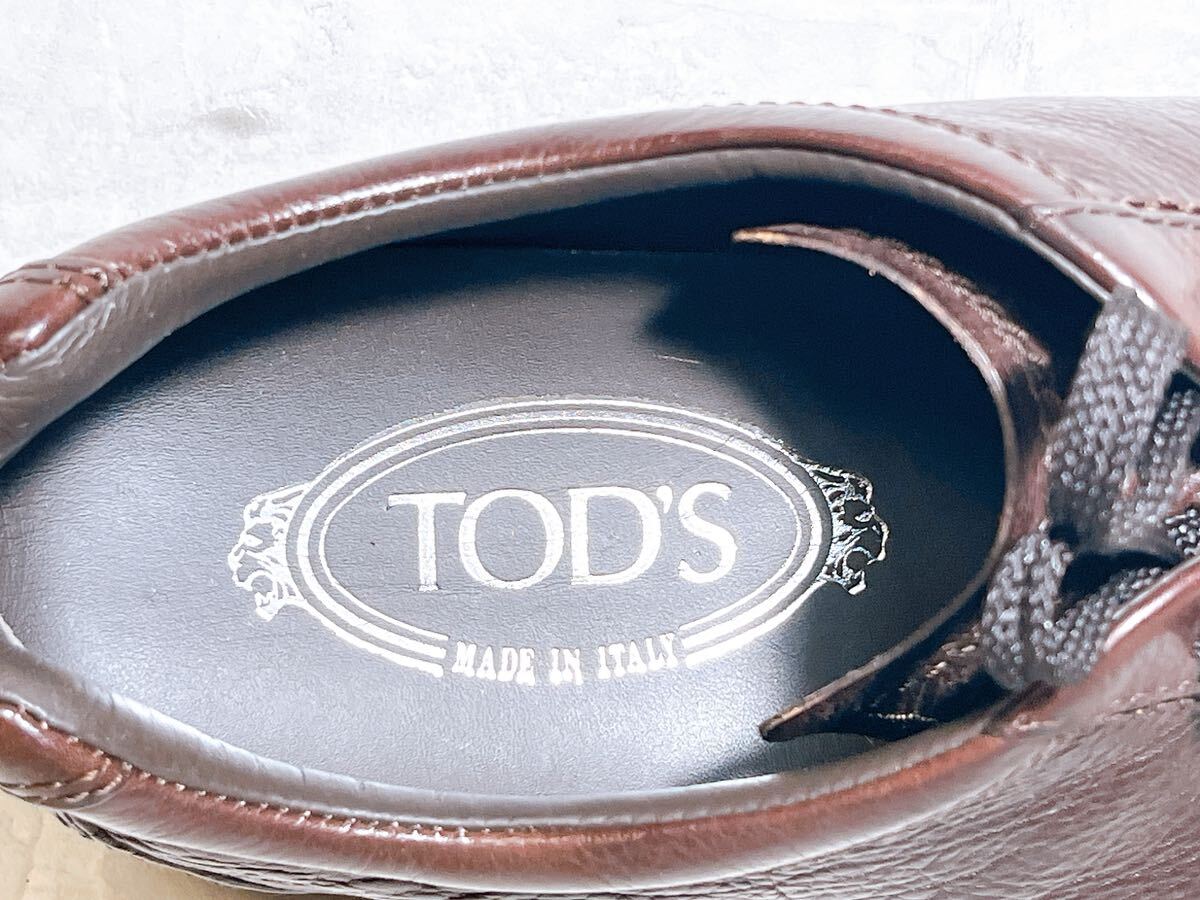 イタリア製【極美品】TOD'S トッズ 高級 レザースニーカー 本革 イタリア製【極美品】TOD'S トッズ 高級 レザースニーカー 本革