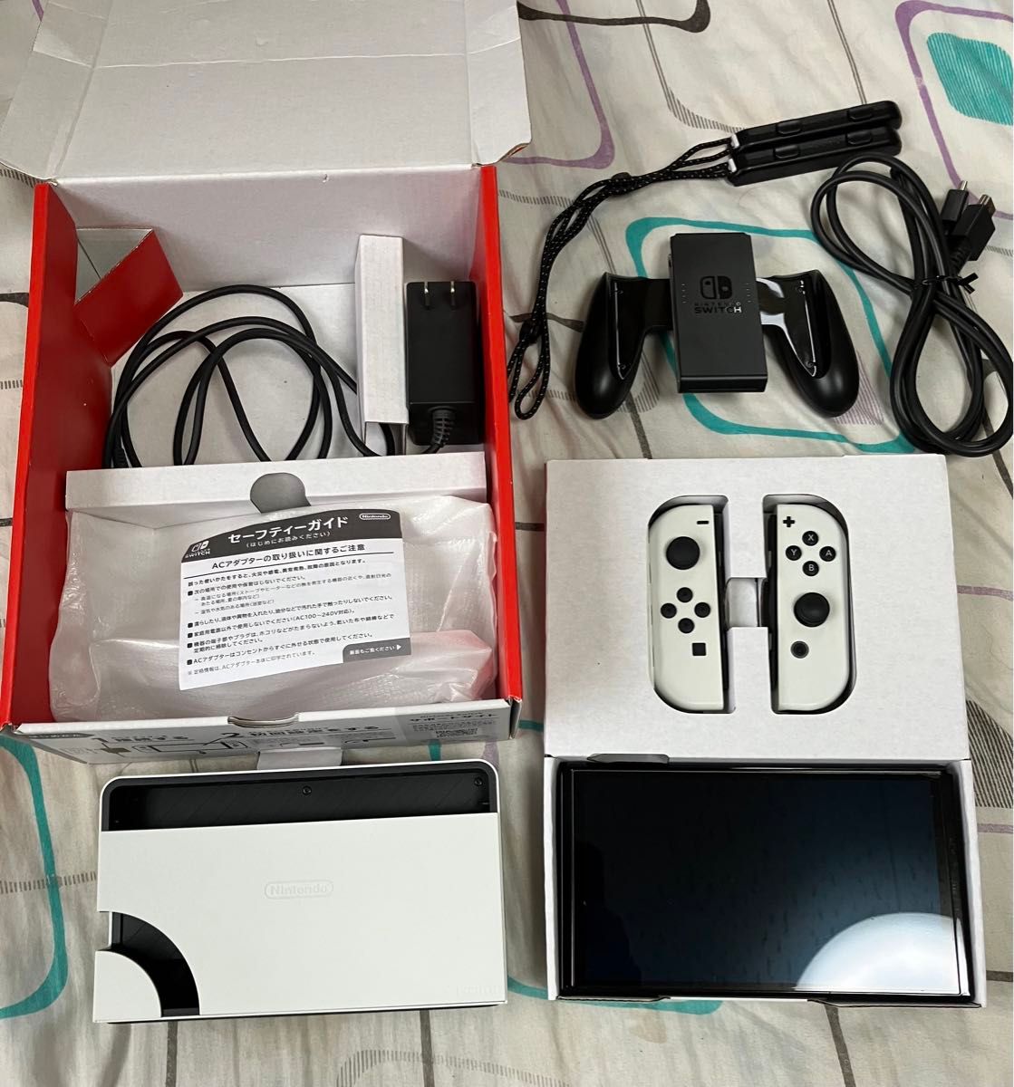 Nintendo Switch 有機ELモデル ホワイト+おまけ|Yahoo!フリマ Nintendo Switch 有機ELモデル ホワイト+おまけ|Yahoo!フリマ