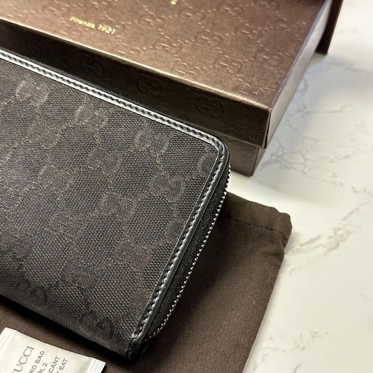 新品同様 グッチ GUCCI 財布 長財布 GGキャンバス GG金具 新品同様 グッチ GUCCI 財布 長財布 GGキャンバス GG金具