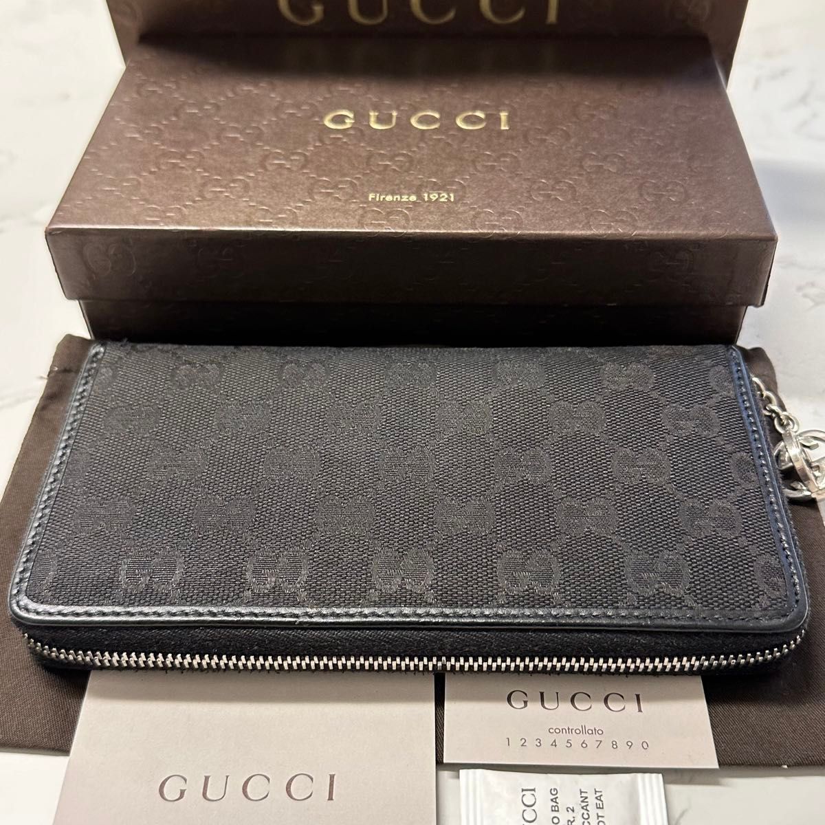 新品同様 グッチ GUCCI 財布 長財布 GGキャンバス GG金具 新品同様 グッチ GUCCI 財布 長財布 GGキャンバス GG金具