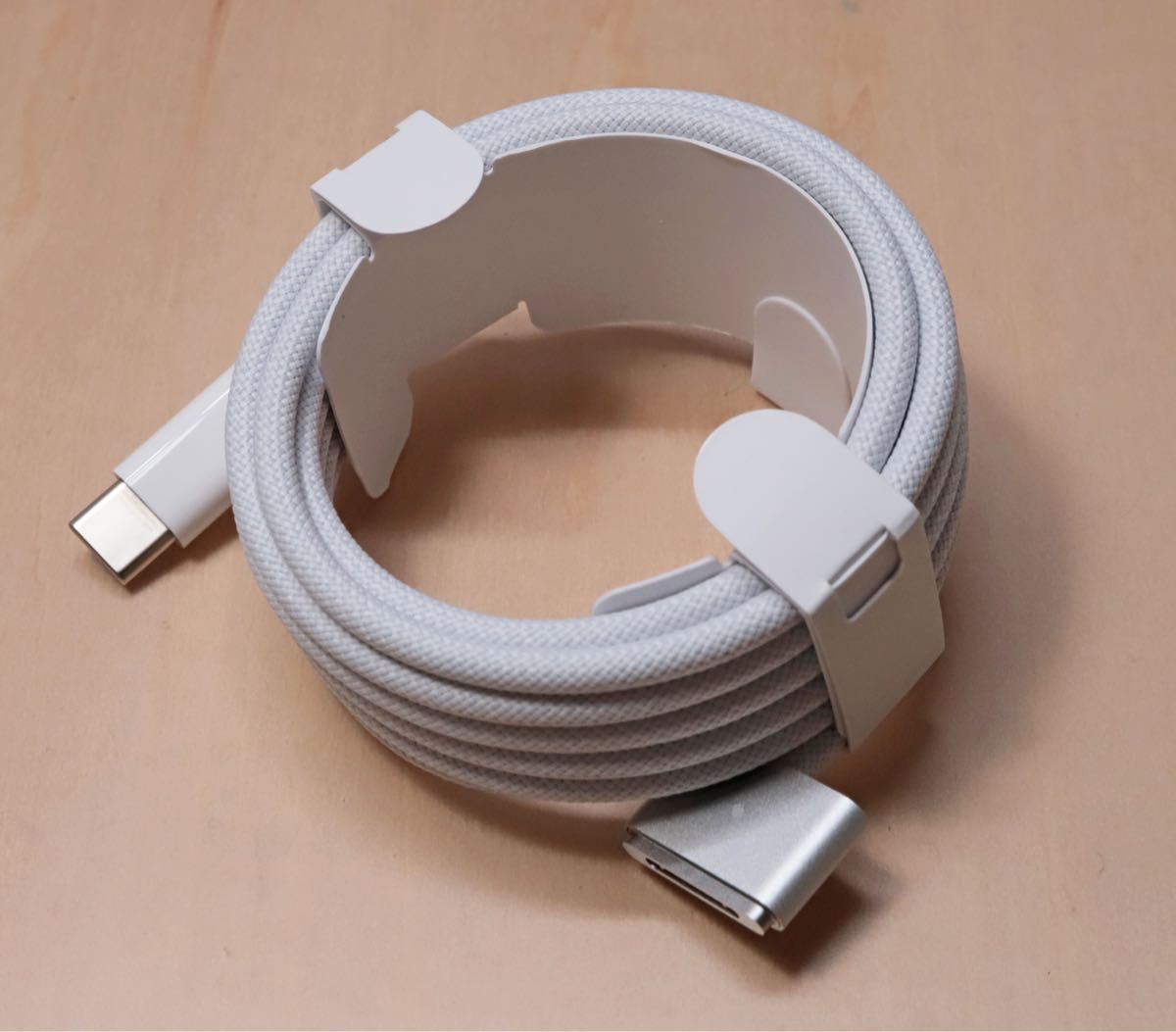 Apple MacBook Air M3 付属 USB-C MagSafe 3 充電ケーブル シルバー 純正 6,580円(美品) Apple MacBook Air M3 付属 USB-C MagSafe 3 充電ケーブル シルバー 純正 6,580円(美品)