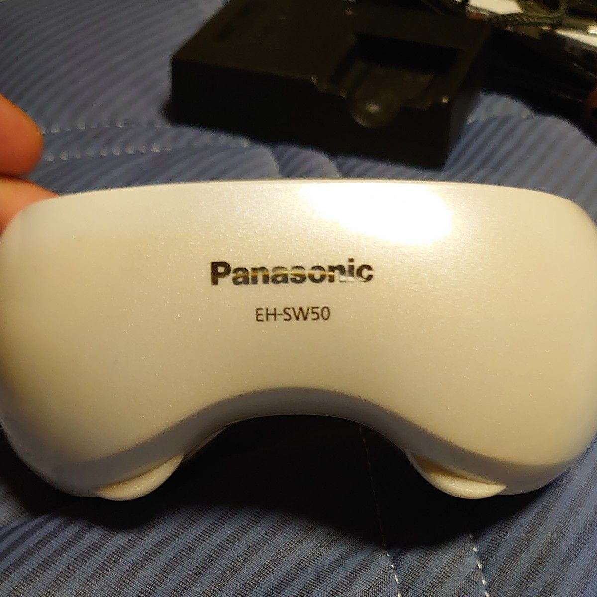 Panasonic 目元エステ 家庭用 美容機器 model ゴールド調 アイ