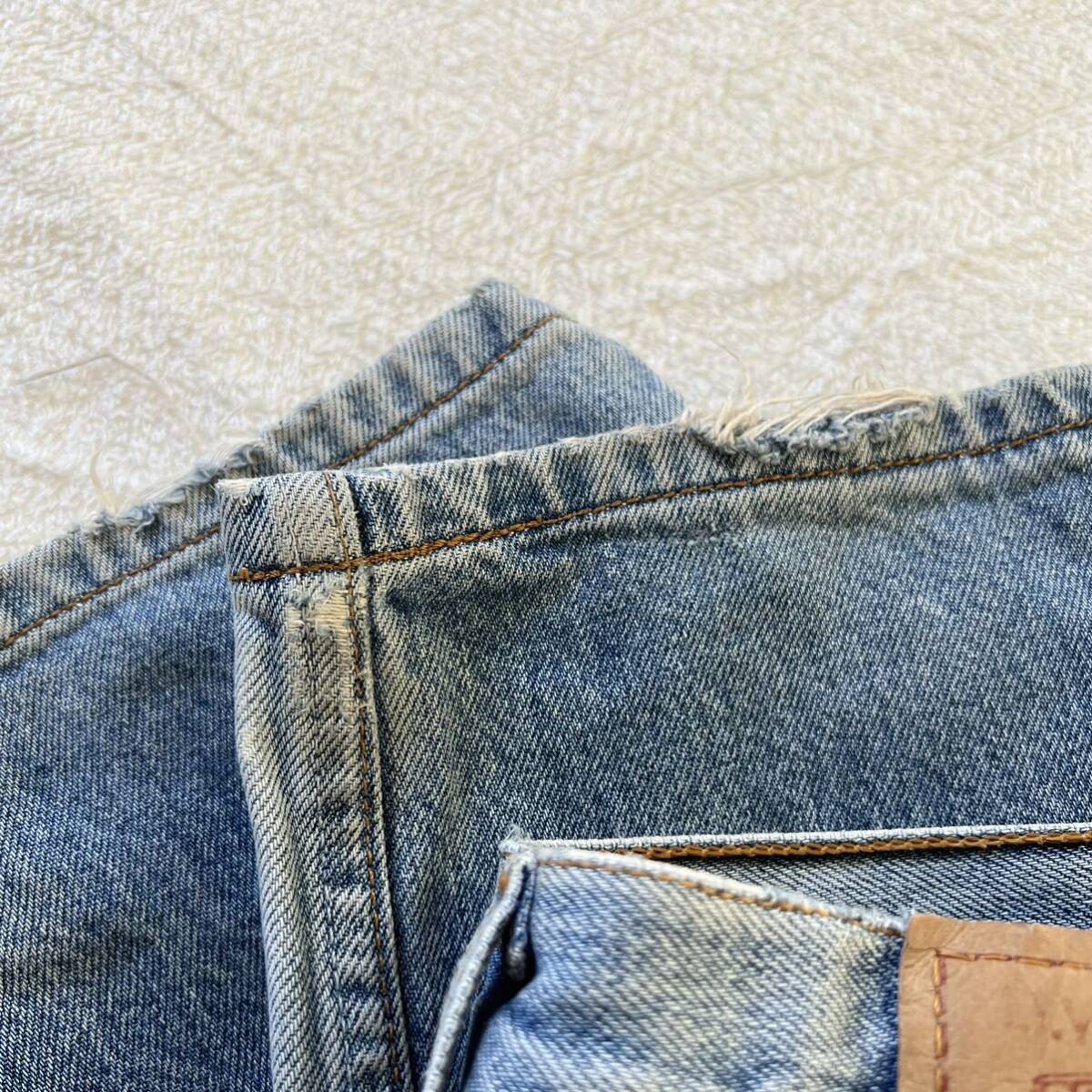 Levi's 501 USA製 W30 リーバイス ダメージ デニム ライトブルー Levi's 501 USA製 W30 リーバイス ダメージ デニム ライトブルー