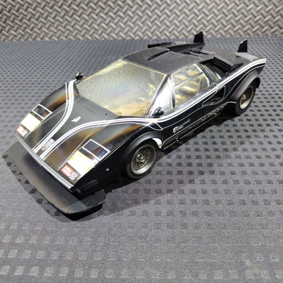 Yahoo!オークション - タミヤ 1/12 RC カウンタック LP500S 当時 Yahoo!オークション - タミヤ 1/12 RC カウンタック LP500S 当時