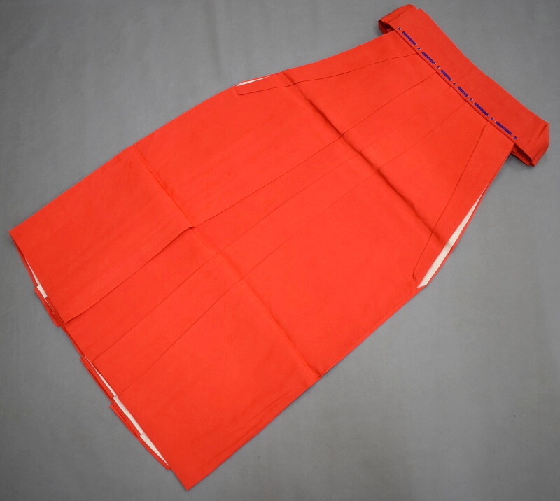 【凛々】23L　中古品 正絹 神職用 袴 朱色 行灯型 89cm　緋袴 巫女