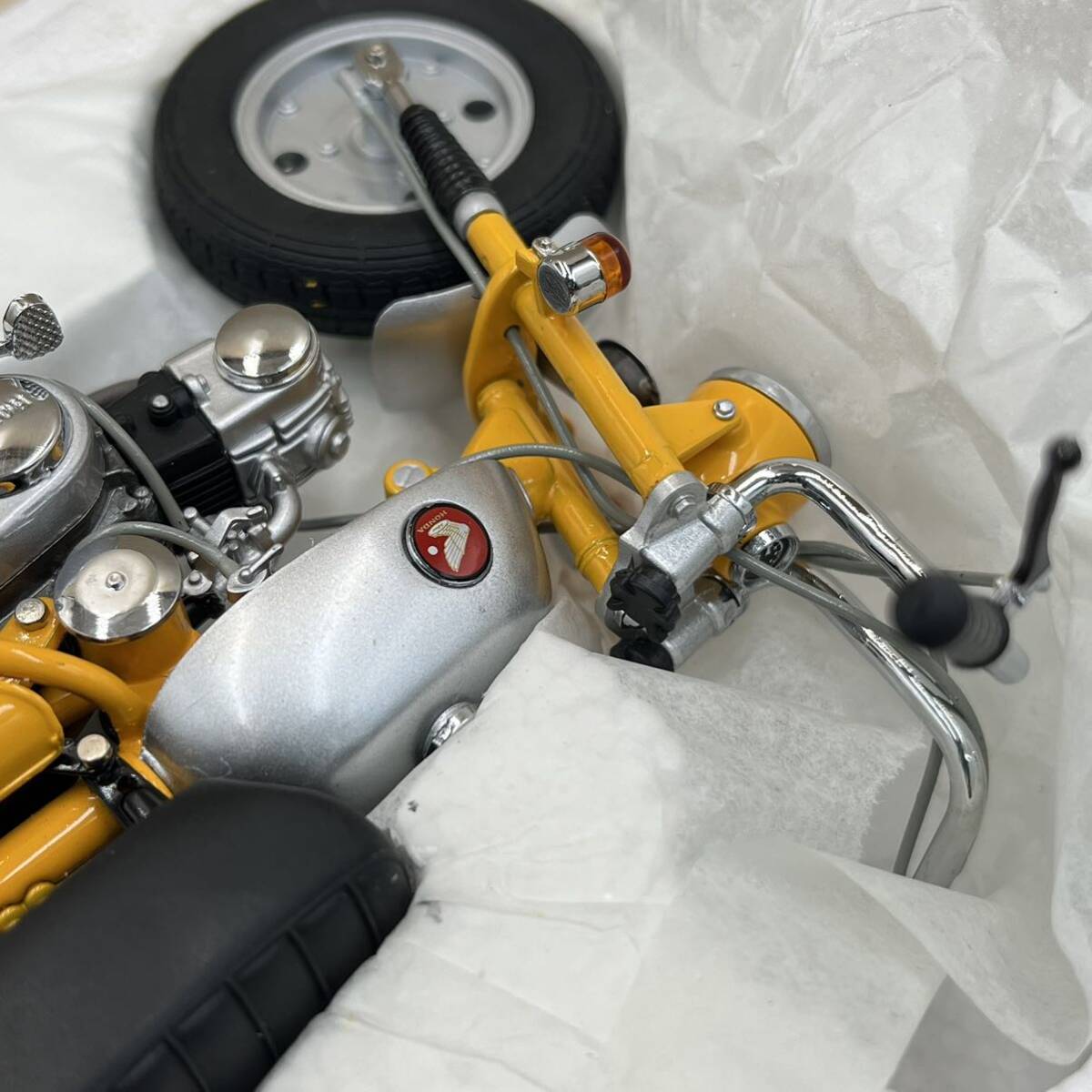 1/10 エブロ Z50A モンキー ホンダ イエロー EBBRO HONDA MONKEY 1/10 エブロ Z50A モンキー ホンダ イエロー EBBRO HONDA MONKEY