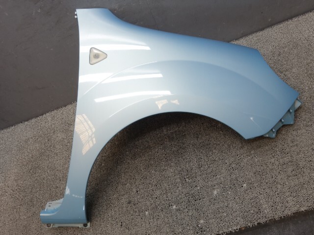 8287　ルノー カングー　KWK4M　フェンダー右　RNP?。∣1-2）　