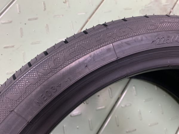送料無料◆4本 國産新品タイヤ 225/40R18(225/40-18)24年 TOYOナノエナジー3+◆エコ タイヤ交換 車検 履き替え 夏 ラジアルタイヤ