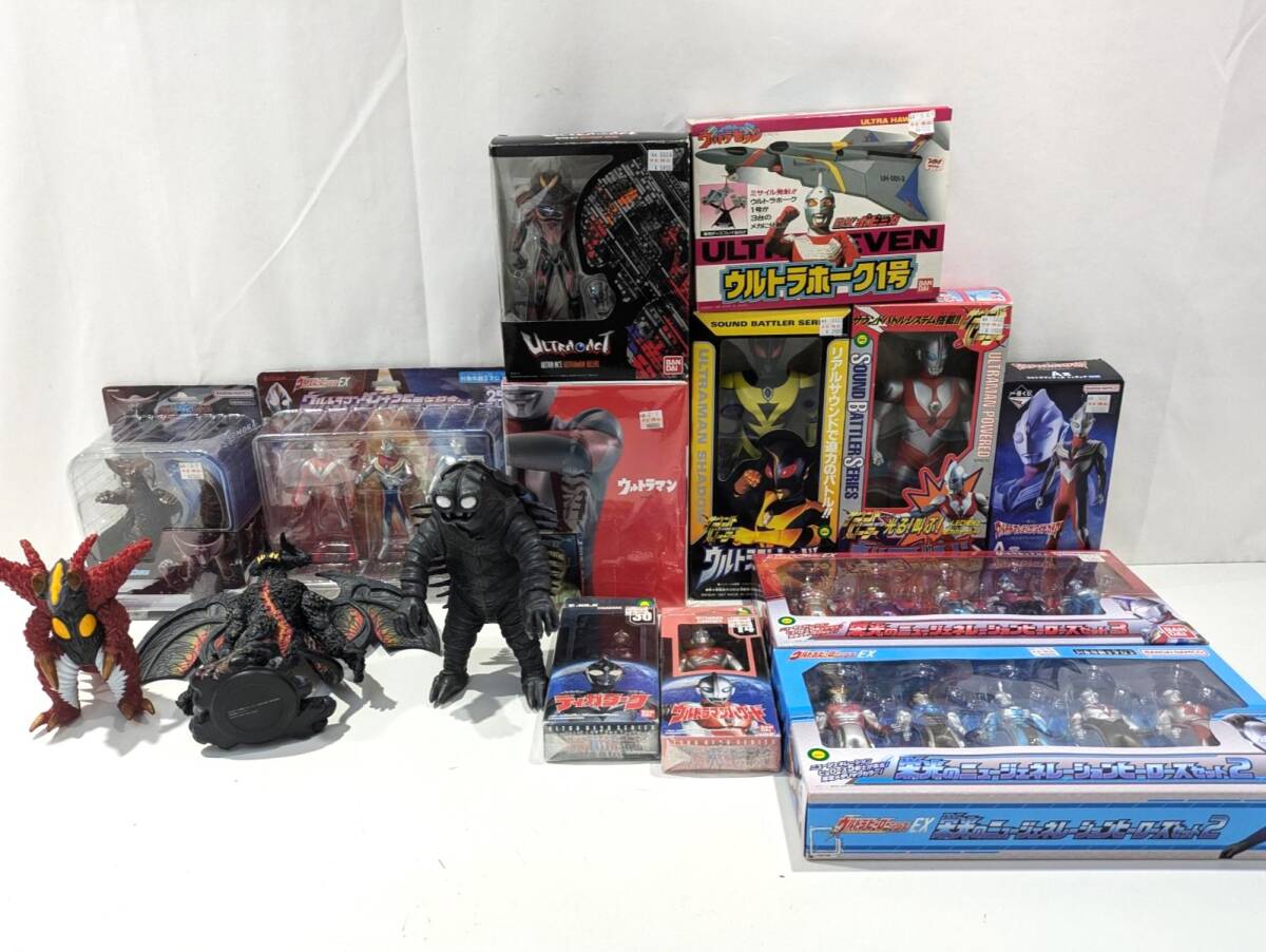 1円スタート ジャンク ウルトラマン 怪獣 フィギュア まとめ ダイナ ティガ パワード ウルトラヒーロー ゴモラ 等