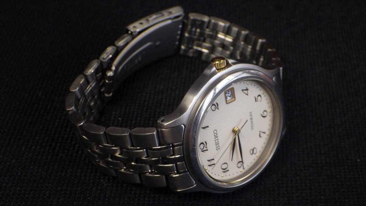良品 SEIKO セイコ- TITANIUM 7N42-8A60 チタン デイト 10気圧 良品 SEIKO セイコ- TITANIUM 7N42-8A60 チタン デイト 10気圧