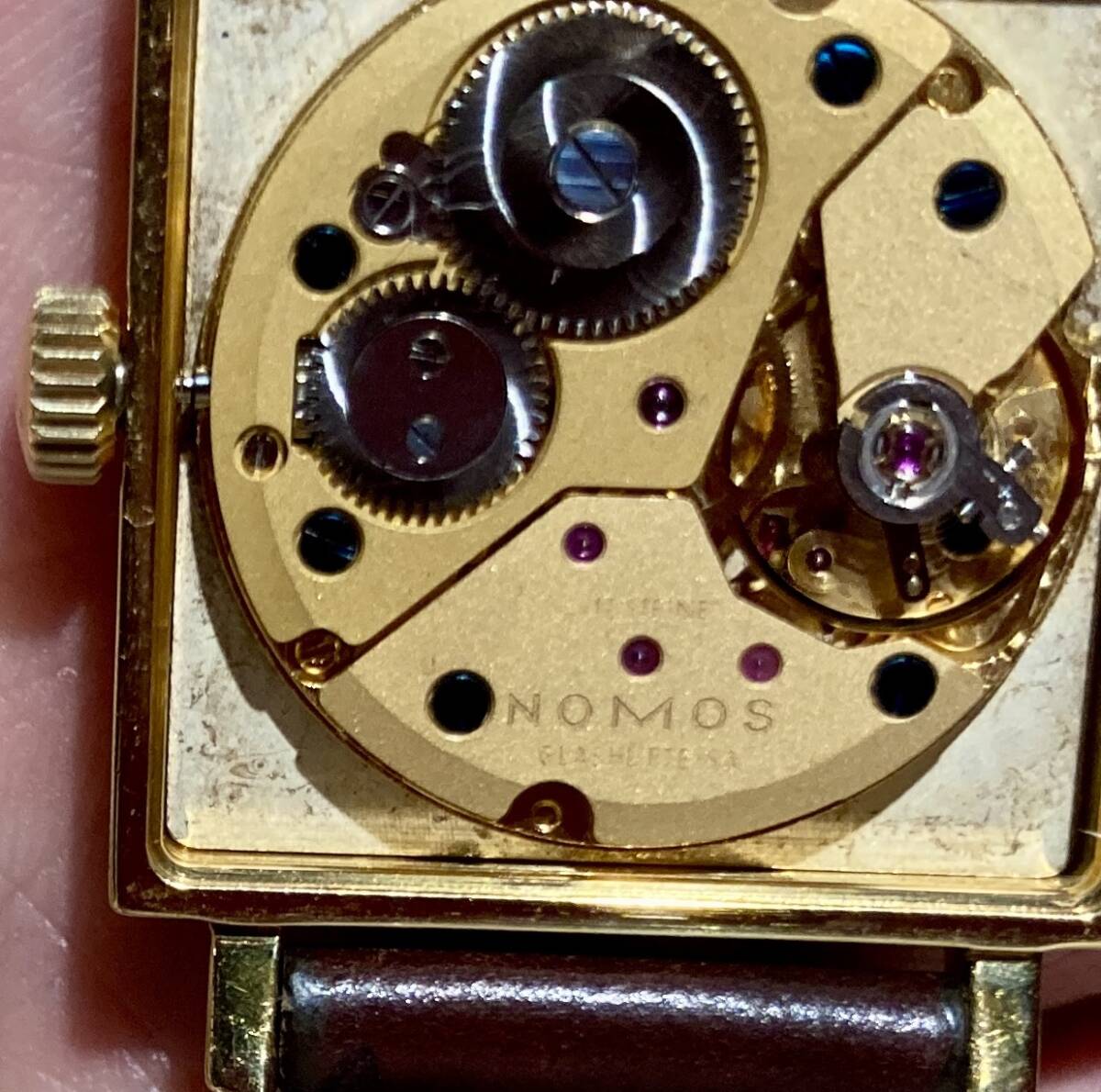 NOMOS 型番TT2A1W1 テトラ ゴールド18KG 金無垢 ノモス :: Yahoo NOMOS 型番TT2A1W1 テトラ ゴールド18KG 金無垢 ノモス :: Yahoo