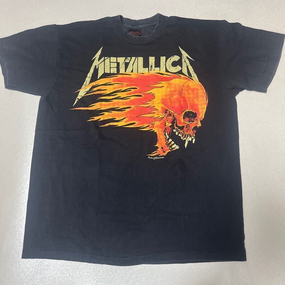 METALLICA Flaming skullメタリカ バンド Tシャツ