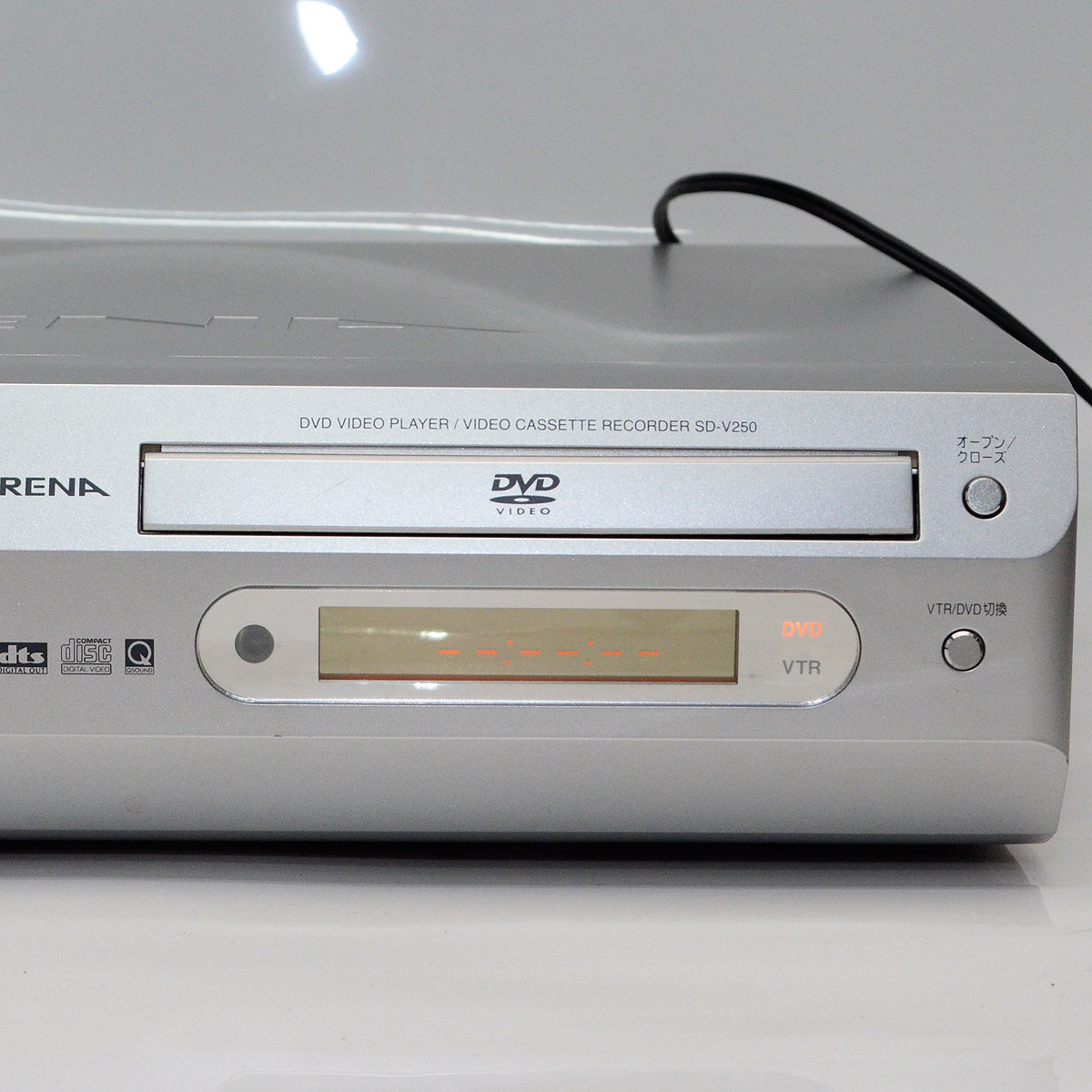 【動作確認済み】東芝VTR一体型DVDビデオプレーヤー 一体SD-V250 中古 再生可能 TOSHIBA SD-V250 VTR一体型DVDビデオプレーヤー 2002年