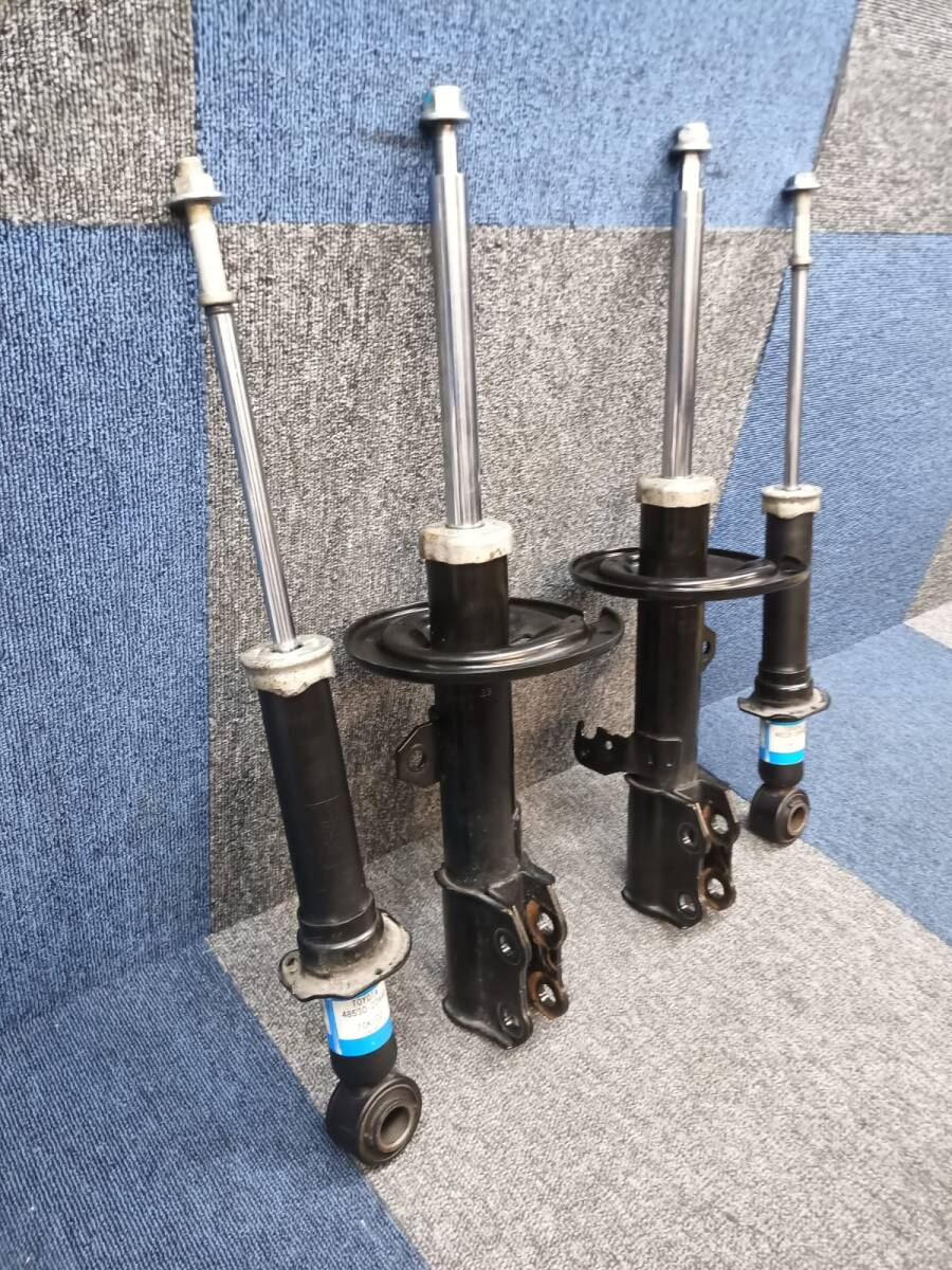 #2890-13 для Toyota Premio DBA-NZT260 TOKICO комплект подвески 48530-20A40/48510-20A70