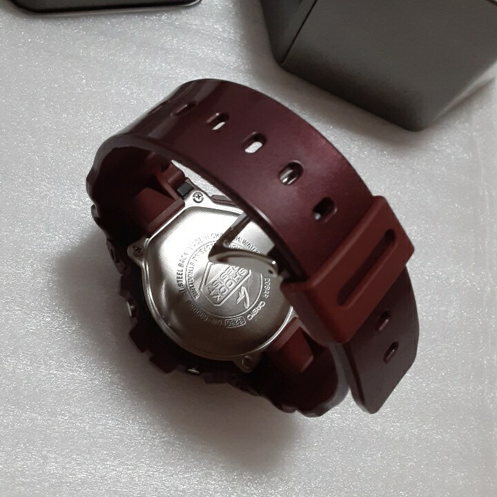 美品 CASIO G-SHOCK ジーショック メタリックカラーズ DW-6900SB 美品 CASIO G-SHOCK ジーショック メタリックカラーズ DW-6900SB