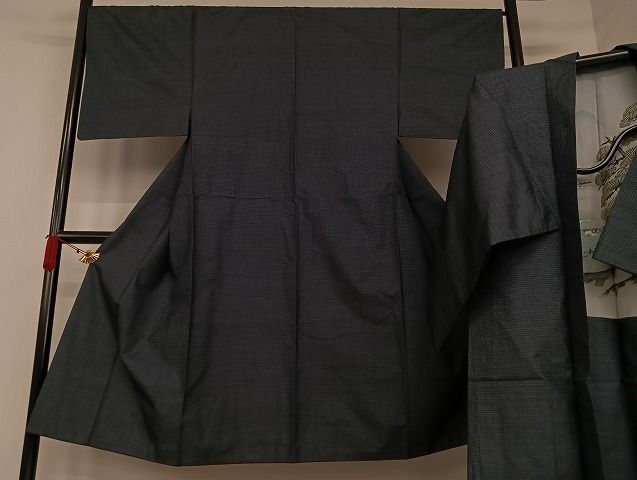 平和屋-こころ店■男性　本場大島紬　アンサンブル　100亀甲　総詰め　正絹　逸品　AAAI5913Bph