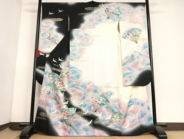 平和屋-こころ店■谷崎潤一郎の世界　振袖　扇面群鶴花文　暈し染め　金銀彩　正絹　逸品　AAAJ0233Bzg