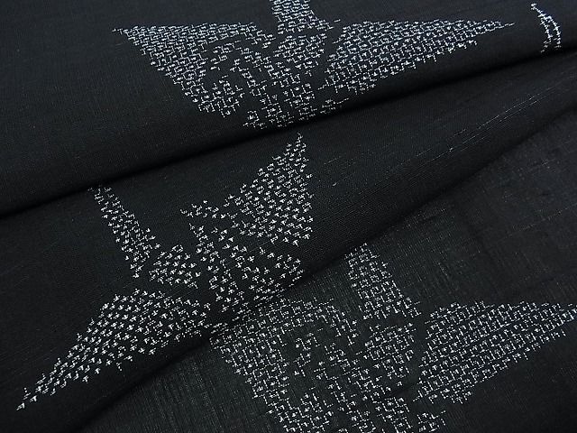 平和屋2■夏物　紗紬　折鶴　黒地　逸品　未使用　DAAG6552wb