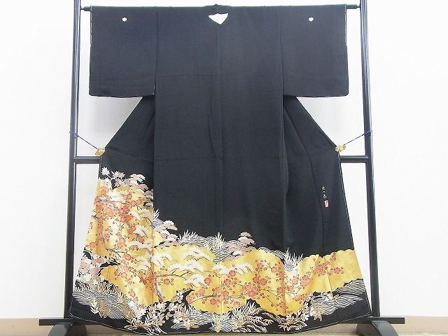 平和屋野田店■豪華黒留袖　作家物　草花文　金彩　逸品　BAAH9438jx