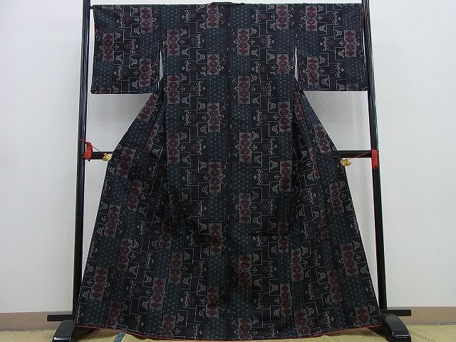 平和屋野田店 大島紬 吉祥花文 逸品 BAAE6635mz(大島紬)｜売買